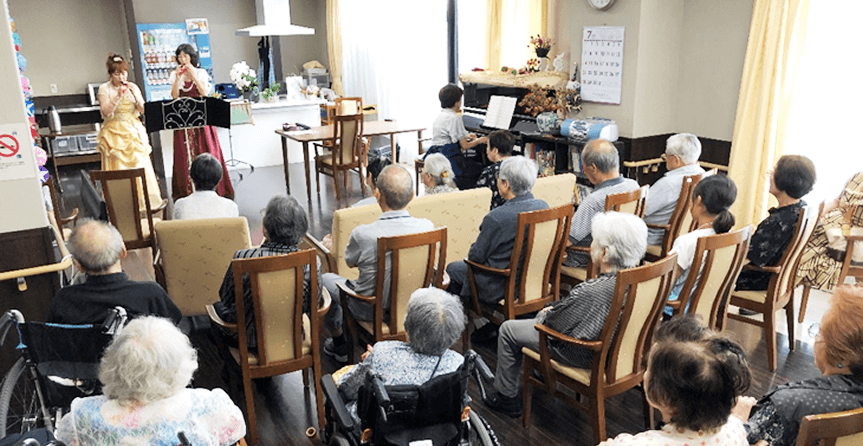 デイサービスイベントオカリナ演奏